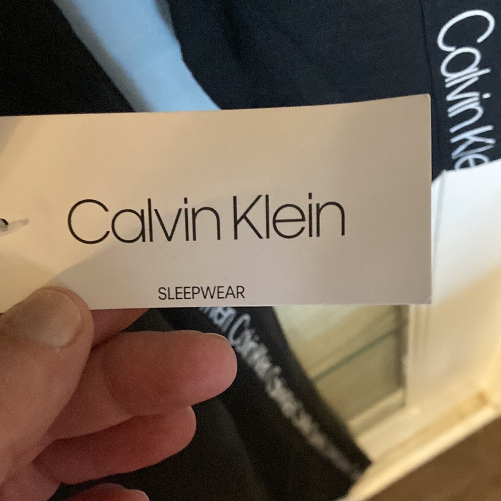 NWT Calvin Klein Sleepwear set. Size XL , black with white Calvin Klein on sides - Picture 10 of 16